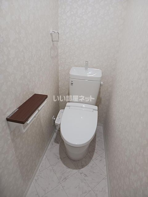 ダイバーシティ大久保中のトイレ写真