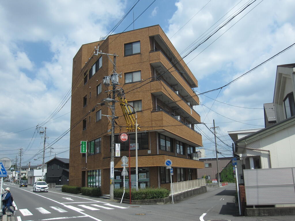 ヤマセビル