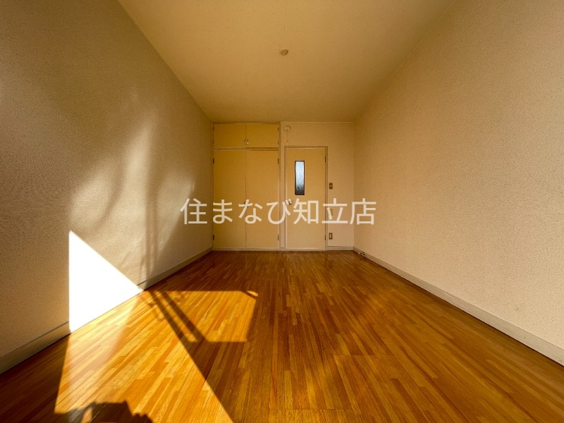 居室・リビング　同型別部屋写真