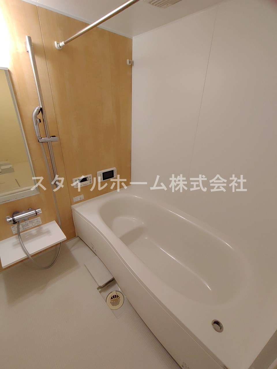 バス・シャワールーム　別部屋写真です。