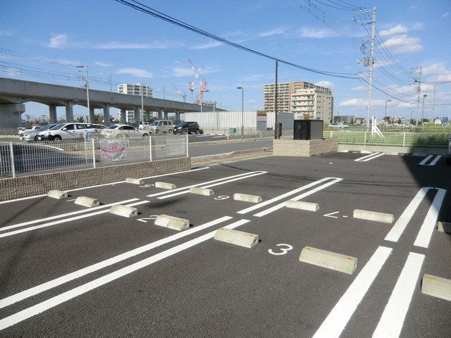 駐車場　駐車場