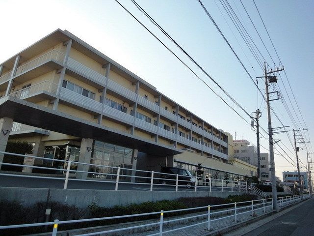 病院　三郷中央総合病院（病院）まで880m
