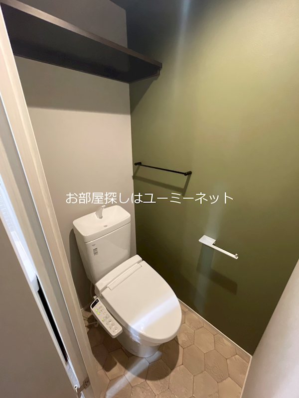 鹿児島市電唐湊線 中郡駅 徒歩2分 5階建 築8年のトイレ写真