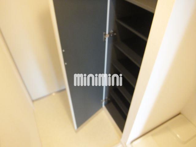 玄関　別の部屋の写真となります。参考にして下さい。