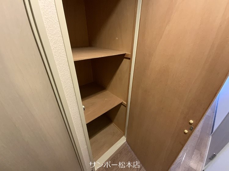 【松本市並柳のマンションの収納】