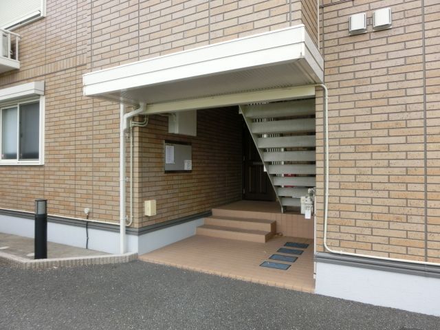 エントランス　玄関への入口です。