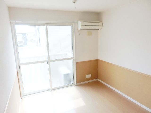 その他部屋・スペース　リビング横のお部屋です。