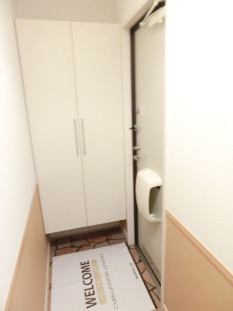 玄関　シューズボックス付きです。