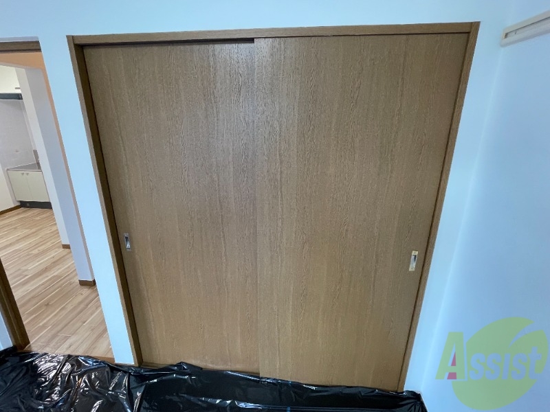 収納　収納は和室にある押入れをご使用ください。