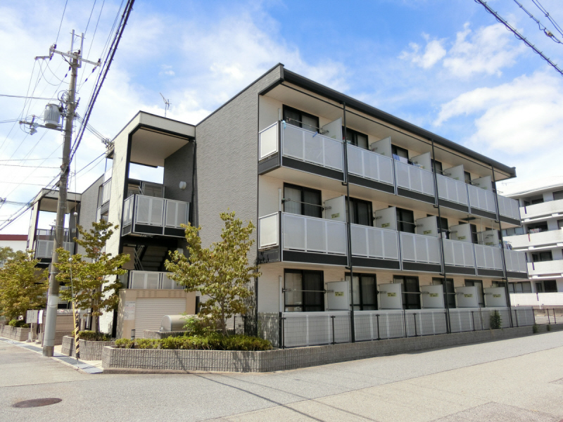 明石市大久保町大窪のマンションの建物外観