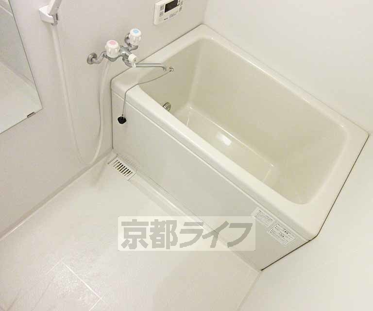 バス・シャワールーム　とっても綺麗なバスルームです