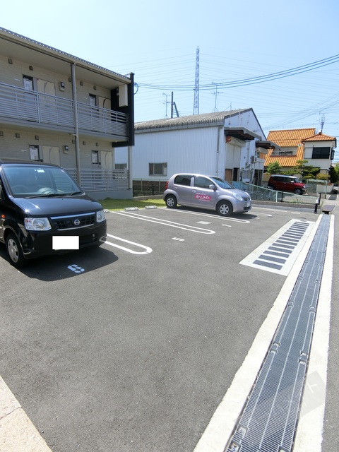 【クレイノサンライトの駐車場】