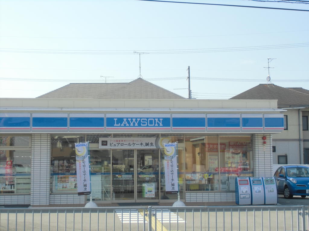 【加古川市平岡町新在家のマンションのコンビニ】