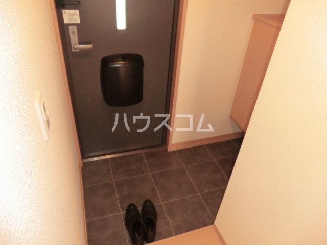 【豊橋市山田町のアパートの玄関】