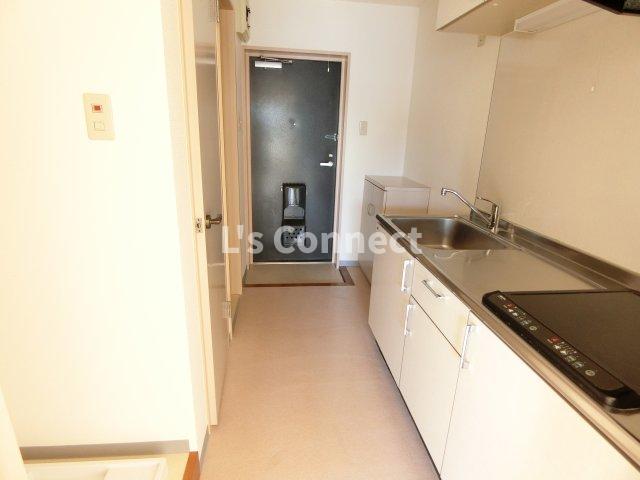 その他　約３帖のキッチンスペース。