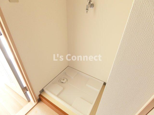 その他設備　室内洗濯機置き場もあります。