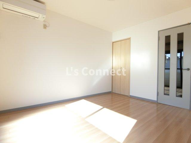 居室・リビング　７．５帖の洋室です。