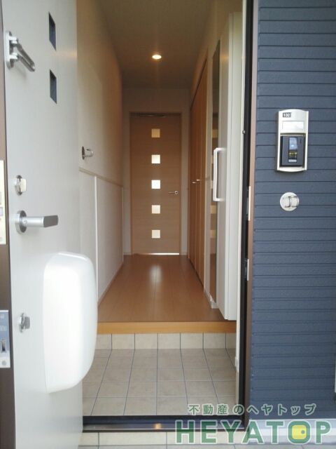 玄関　シューズボックス付き玄関