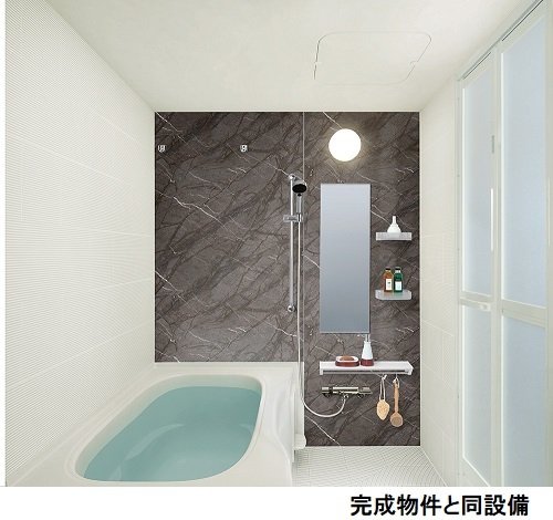 バス・シャワールーム　コンパクトで使いやすいお風呂です