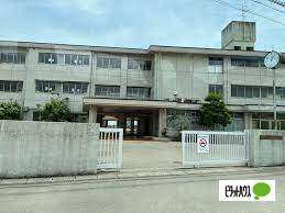 中学校　焼津市立大井川中学校（中学校）まで503m