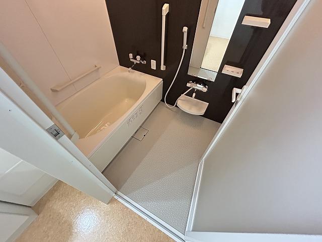 バス・シャワールーム　浴室