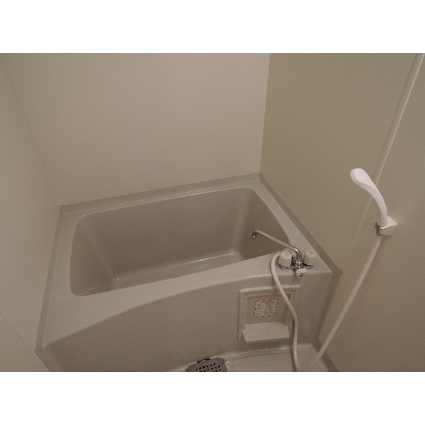 バス・シャワールーム　写真は同型物件です。