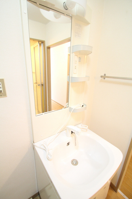 洗面設備　※他のお部屋の参考写真の為、原状優先です。