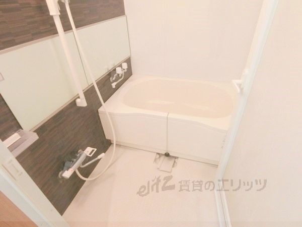 バス・シャワールーム　風呂