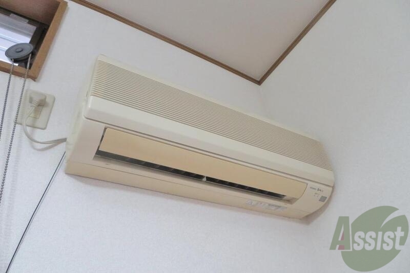 その他設備　エアコンがあれば夏でも涼しい部屋に帰って来れます。