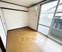 居室・リビング　落ち着いた雰囲気のお部屋です
