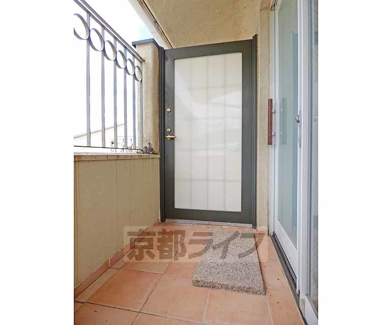 玄関　玄関です。