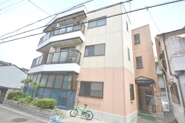 建物外観　明るく綺麗な外観