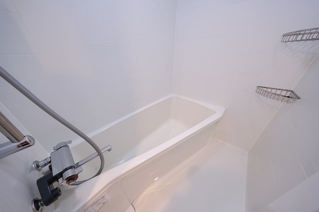 バス・シャワールーム　バス※別部屋参考写真