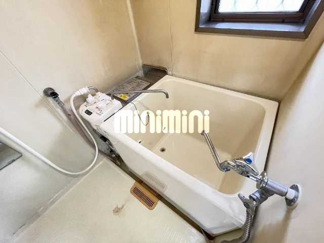 バス・シャワールーム　シャワー付きです