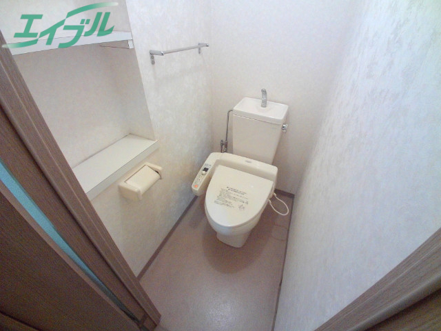 トイレ　同型参考写真