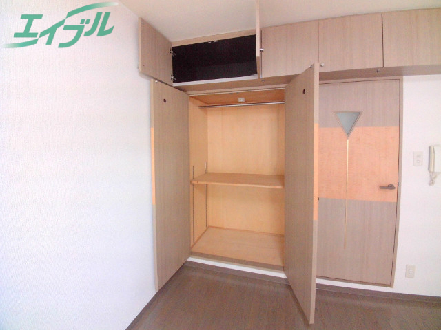 収納　同型参考写真