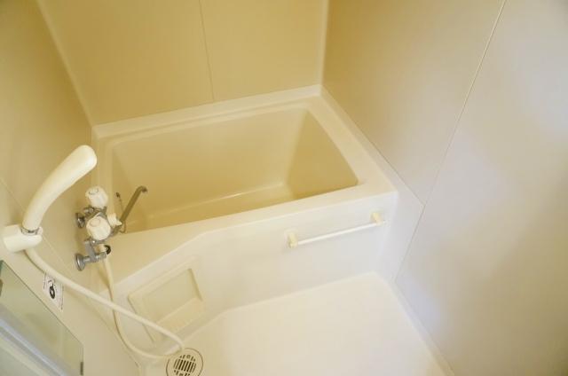 バス・シャワールーム　浴室