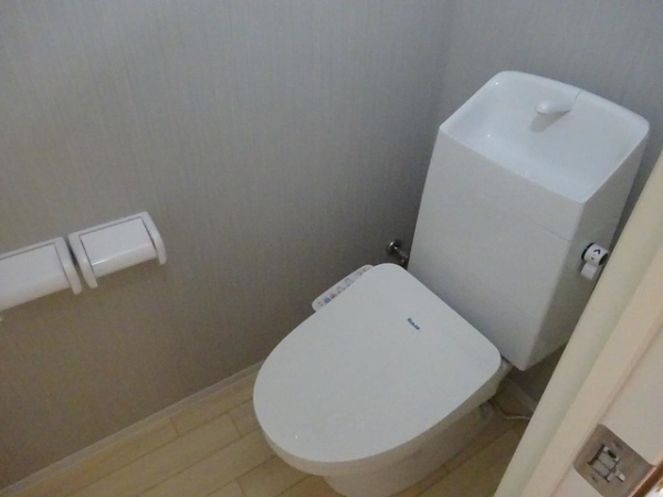 トイレ　内装イメージ