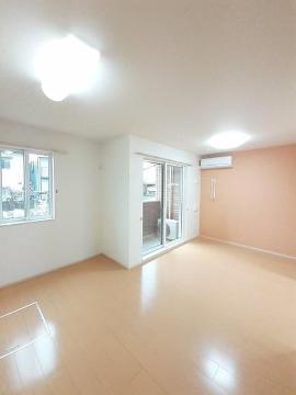 その他設備　エアコン　照明完備