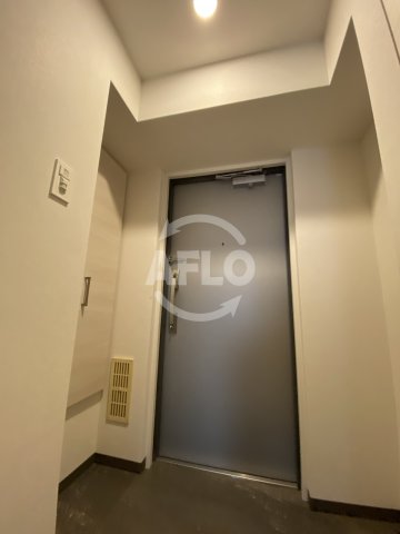 玄関　エル・セレーノ大阪天神橋　玄関スペース