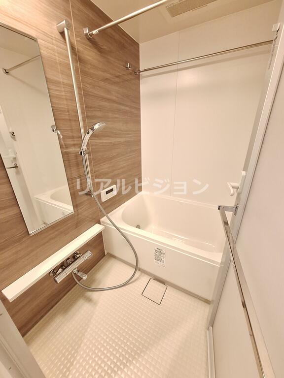 バス・シャワールーム　※こちらのお写真は他部屋になり参考写真です※