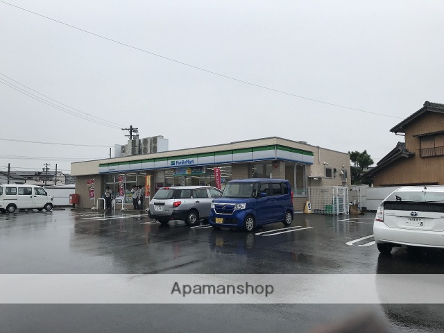 コンビニ　ファミリーマート四日市小杉町店（コンビニ）まで998m