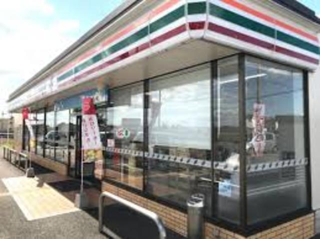 コンビニ　セブンイレブン　姫路上余部店（コンビニ）まで694m