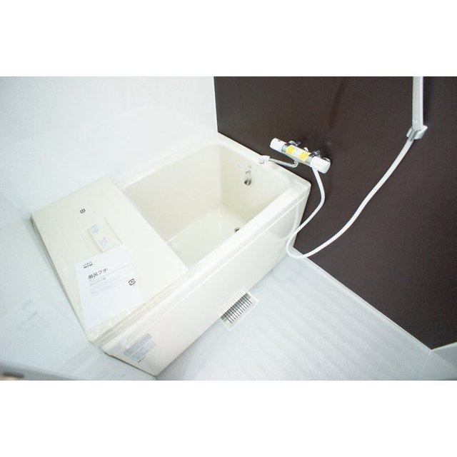 バス・シャワールーム　バス（同仕様タイプ）