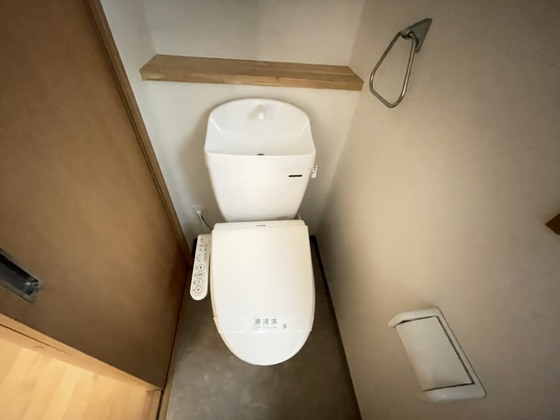 トイレ　※別部屋の写真です