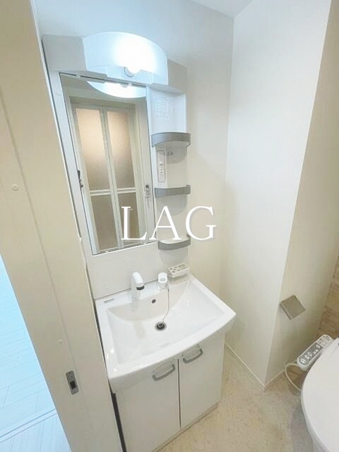 洗面設備　洗面台です。