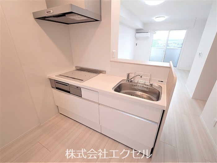 キッチン　カウンターキッチンです。