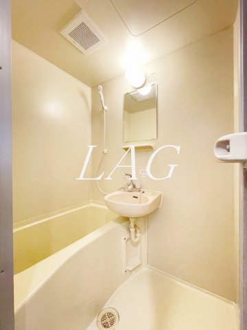 バス・シャワールーム　お風呂です。