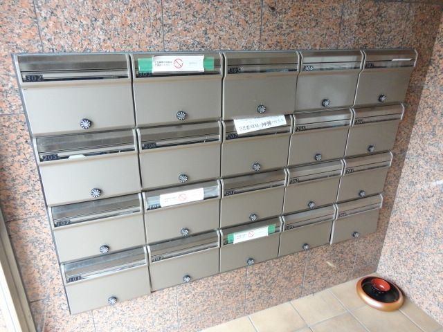 エントランス　集合ポスト