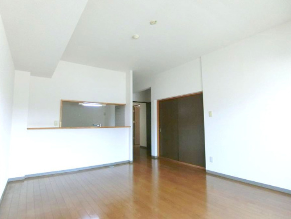 居室・リビング　使いやすい居間です